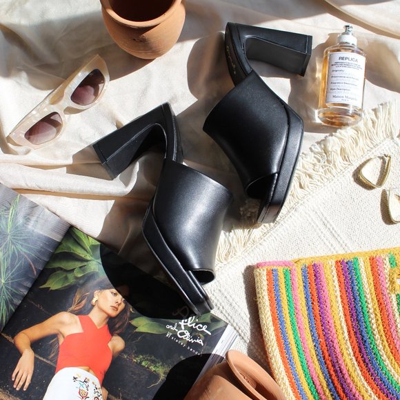 🆕️The Alewya// Black vegan leather block heel platform mule - Picture 6 of 10